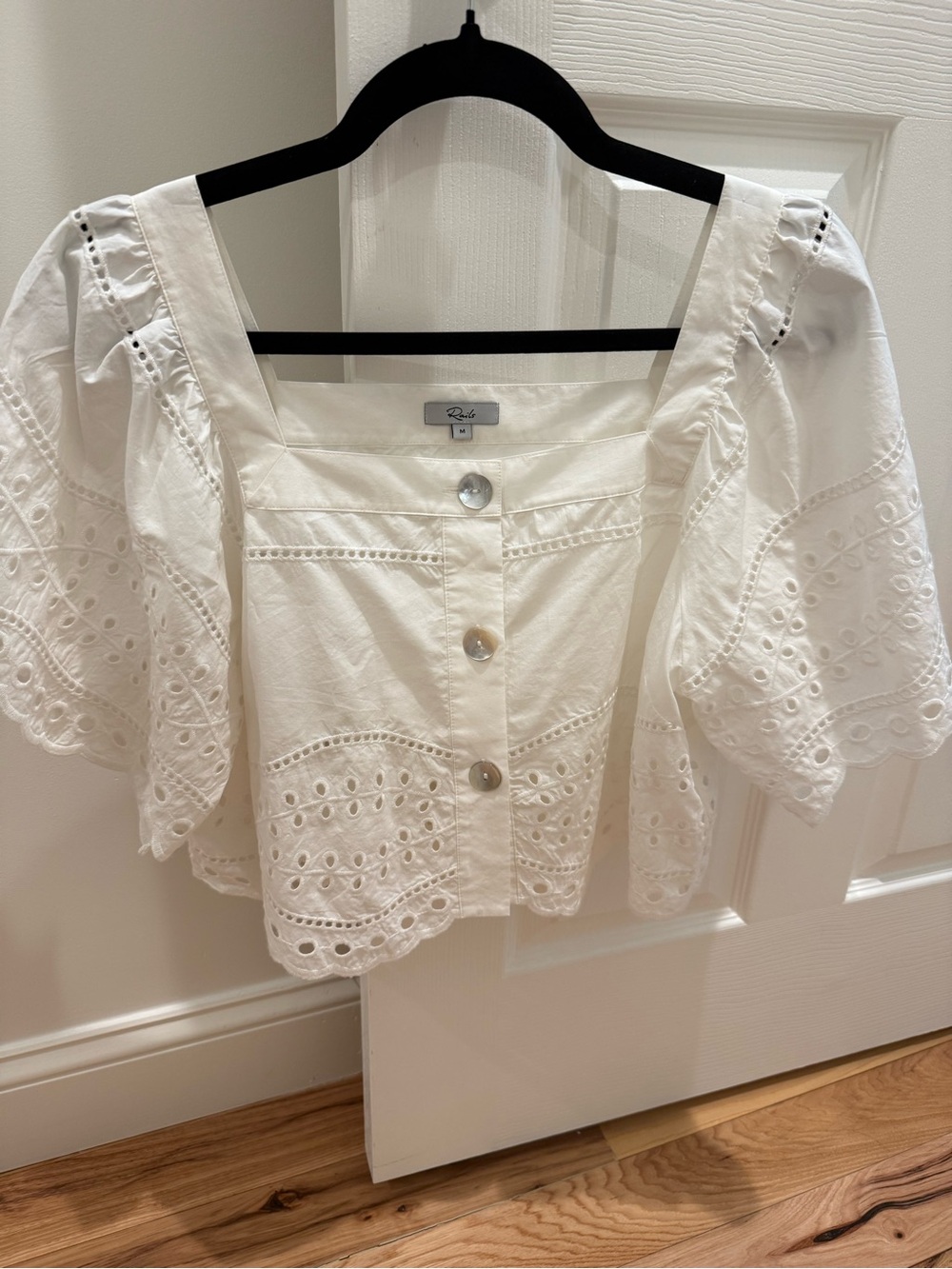 Rails Kit Top in White Eyelet